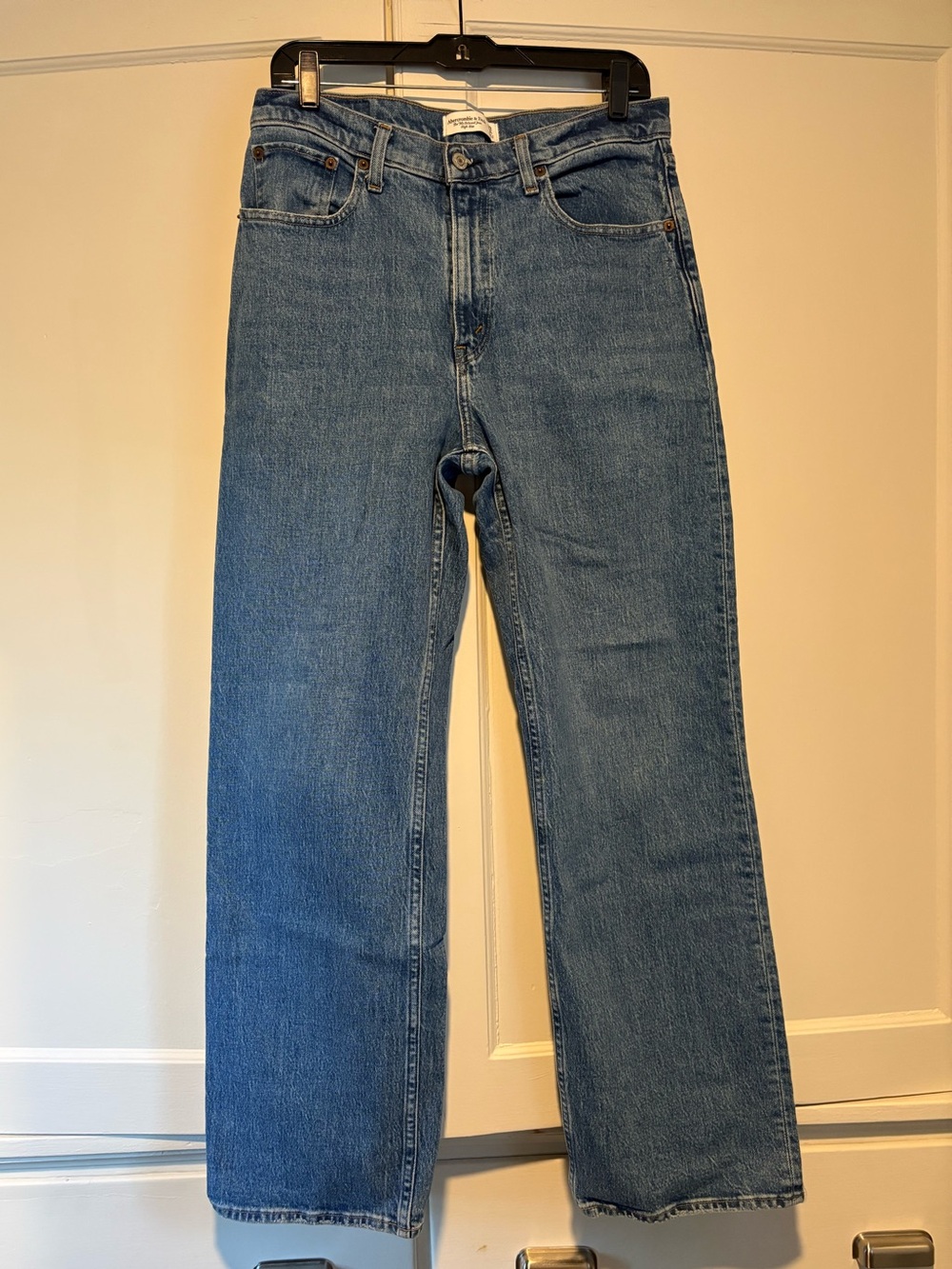Abercrombie & Fitch High Rise The 90’s Relaxed Jean